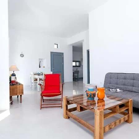 بيت للعطل Sun & Stone- Modern Cycladic House *