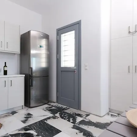 Sun & Stone- Modern Cycladic House بيت للعطل *